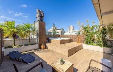 Imagem: O apartamento na cobertura e possui 2 Dormitórios, Suítes