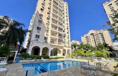 Imagem: O apartamento possui 4 Dormitórios, 5 Banheiros, 2 Vagas na