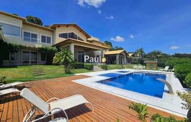 Imagem: A casa em condomínio possui 5 Dormitórios, 5 Banheiros, 5