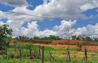 Imagem: O terreno possui 200m² de Área e está localizado em Jardim