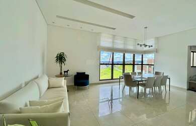 Imagem: O apartamento na cobertura possui 4 Dormitórios, 1 Banheiro