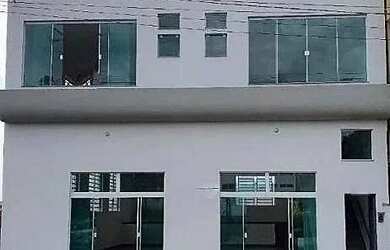 Imagem: O depósito à venda possui 5 Vagas na garagem e 384m² de Área