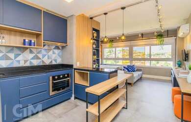 Imagem: O apartamento possui 1 Dormitório, 1 Banheiro, 1 Vaga na garagem