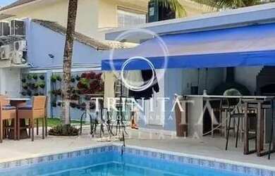 Imagem: A casa em condomínio possui 5 Dormitórios, 5 Banheiros, 5