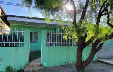 Imagem: A casa possui 2 Dormitórios, 2 Vagas na garagem, 300m² de