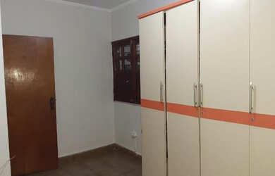 Imagem 10: Alugo Casa Cohab 4. 1 Vaga na garageme4 Dormitórios