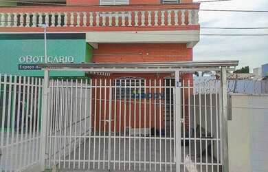 Imagem: O depósito possui 1 Vaga na garagem, 190m² de Área e está