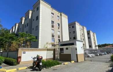 Imagem: O apartamento possui 1 Dormitório, 1 Banheiro, 1 Vaga na garagem