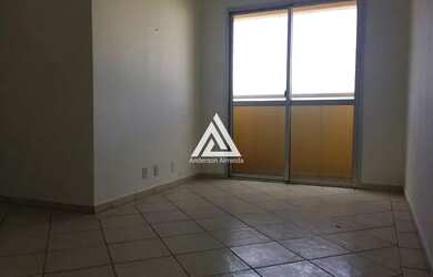 Imagem: O apartamento possui 3 Dormitórios, 1 Banheiro, 1 Vaga na garagem