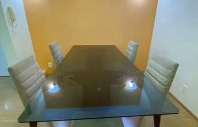 Imagem: O apartamento possui 2 Dormitórios, 2 Banheiros, 2 Vagas na