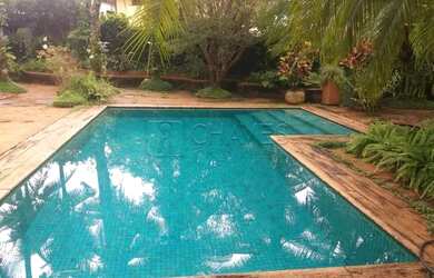 Imagem: A casa em condomínio possui 4 Dormitórios, 5 Banheiros, 4