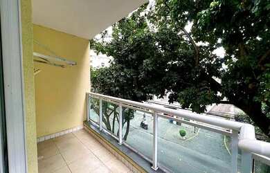 Imagem: O apartamento possui 3 Dormitórios, 2 Banheiros, 1 Vaga na