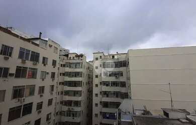 Imagem 3: Paissandu (2ª quadra) - 3 quartos - suíte - reformado - andar alto - indevassável - 110 m2