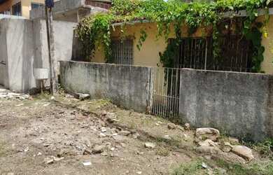 Imagem 1: Casa em pau amarelo. 1 Banheiroe1 Dormitório