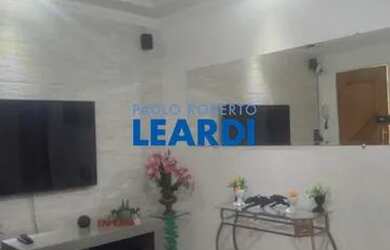 Imagem: O apartamento possui 3 Dormitórios, 1 Banheiro, 1 Vaga na garagem