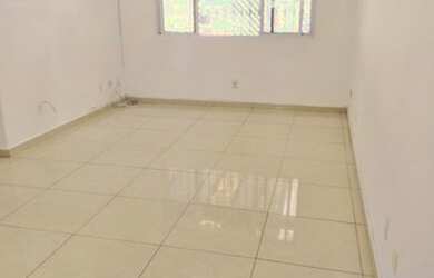 Imagem: A casa possui 5 Dormitórios, 4 Banheiros, 2 Vagas na garagem