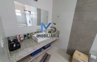 Imagem 13: Casa Padrão. Churrasqueira, Área de serviço, 241m² de Áreae1 Vaga...