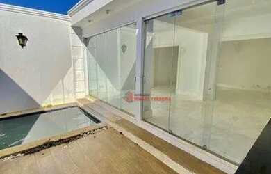 Imagem: A casa em condomínio possui 3 Dormitórios, 4 Banheiros, 2