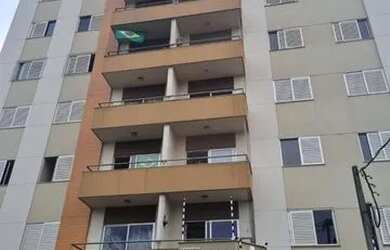 Imagem: O apartamento possui 3 Dormitórios, 1 Banheiro, 1 Vaga na garagem