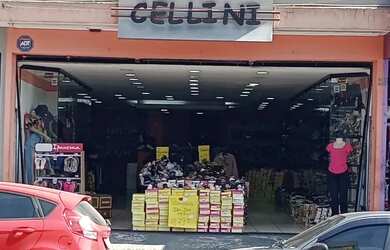 Imagem: O depósito possui 215m² de Área e está localizado em Parque