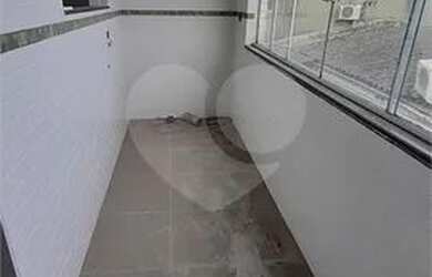 Imagem: A casa possui 2 Dormitórios, 5 Banheiros, 5 Vagas na garagem