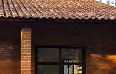 Imagem: A casa em condomínio possui 3 Dormitórios, 4 Banheiros, 2