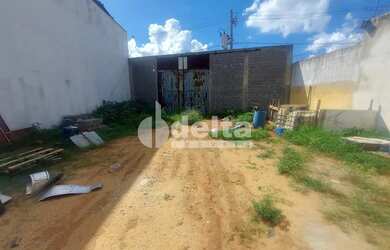 Imagem 2: Terreno disponível para venda 600 m² no bairro Novo Mundo em Uberlândia-MG