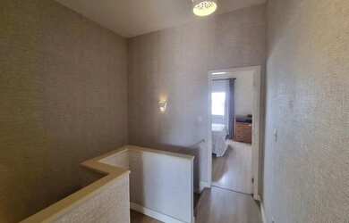 Imagem 16: Imóvel para aluguel tem 220 metros quadrados com 4 quartos