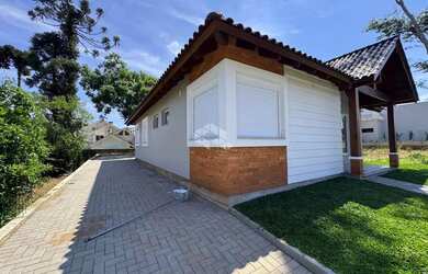 Imagem 2: Casa com 3 dormitórios, sendo 1 suíte, no loteamento Green Village