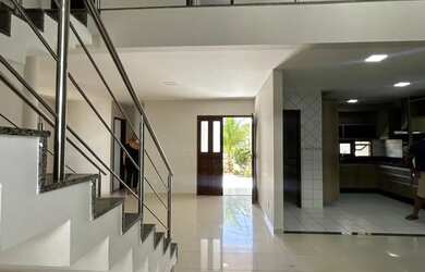 Imagem: A casa em condomínio possui 3 Dormitórios, 4 Banheiros, 2