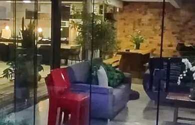 Imagem 9: Casa para venda possui com 4 quartos em Estância Alpina - Nova Lima -...