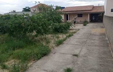 Imagem: A casa possui 2 Dormitórios, 1 Banheiro e Imóvel mobiliado