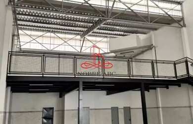 Imagem: O depósito possui 365m² de Área e está localizado em Serraria