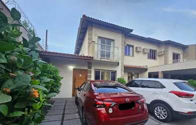 Imagem: A casa em condomínio possui 3 Dormitórios, 4 Banheiros, 3