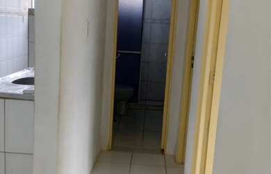 Imagem: O apartamento possui 2 Dormitórios, 1 Banheiro, 5 Vagas na