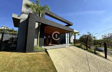 Imagem 4: CONDOMÍNIO CHAMPAGNE. Piscina, Área de serviço, 270m² de Áreae4 Vagas...