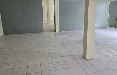 Imagem 7: Sala com 180m² frente de rua
