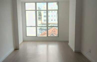 Imagem: O depósito possui 30m² de Área e está localizado em Barra