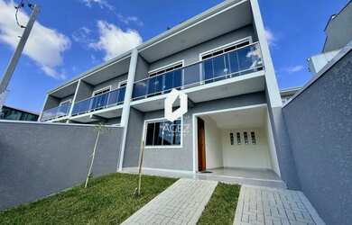 Imagem: A casa possui 2 Dormitórios, 3 Banheiros, 3 Vagas na garagem