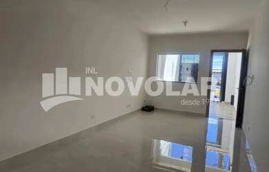 Imagem: A casa possui 3 Dormitórios, 2 Banheiros, 1 Vaga na garagem