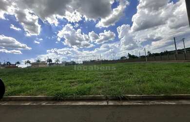 Imagem: O terreno possui 253m² de Área e está localizado em São