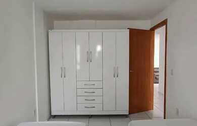 Imagem: O apartamento possui 2 Dormitórios, 2 Banheiros, 1 Vaga na