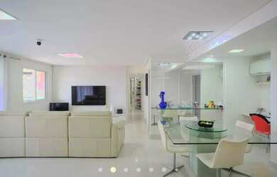 Imagem: O apartamento possui 3 Dormitórios, 4 Banheiros, 3 Vagas na