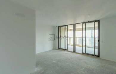 Imagem: O apartamento possui 2 Dormitórios, 2 Banheiros, 2 Vagas na