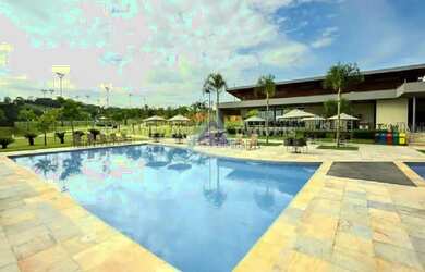 Imagem: A casa em condomínio à venda possui 4 Dormitórios, 5 Banheiros