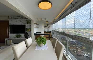 Imagem: O apartamento possui 4 Dormitórios, 5 Banheiros, 2 Vagas na