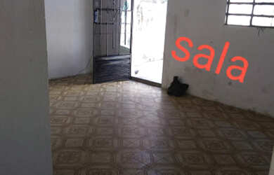 Imagem: A casa possui 2 Dormitórios, 1 Banheiro, 60m² de Área e