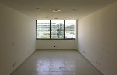 Imagem: O depósito possui 1 Vaga na garagem, 35m² de Área e está