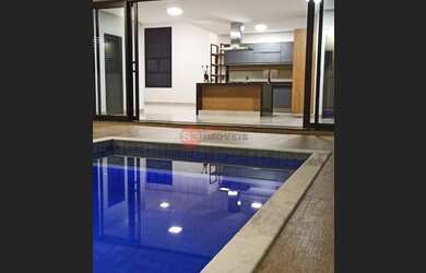 Imagem: A casa em condomínio possui 3 Dormitórios, 3 Banheiros, 4