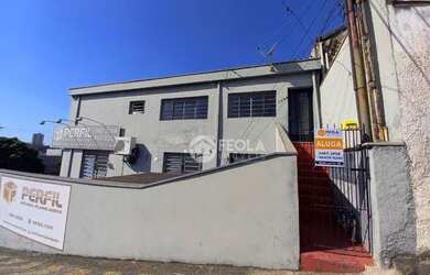 Imagem: A casa possui 2 Dormitórios, 1 Banheiro, 70m² de Área e